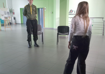 Uczestnicy podczas zajęć ruchowo-integracyjnych