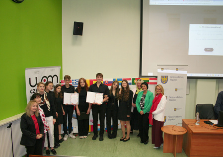 8 Zdjęcie pamiątkowe