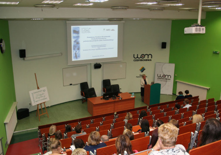 1 Powitanie gości przez przez Renatę Lipniewską, dyrektora ds.bibliotek pedagogicznych