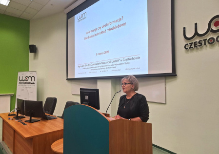 3 Powitanie nauczycieli i uczniów przez Renatę Lipniewską