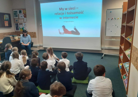 5 Uczniowie podczas zajęć