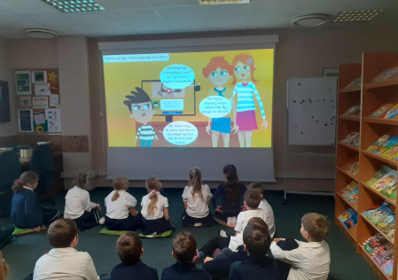 6 Uczniowie podczas zajęć