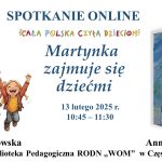 Uśmiechnięte dzieci. Na okładce książki biegnąca dziewczynka. Tytuł spotkania, termin, kontakt.